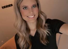 Devan Clark's Instagram, Twitter & Facebook