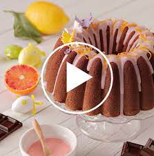 Per dare alla sprite bundt cake un po' di carattere l'ho profumata con la scorza e il succo di limone, decorandola con una semplice ghiaccia a base di zucchero a velo e sprite. Ciambella Bundt Cake Al Cioccolato E Profumo Di Agrumi Perugina Com