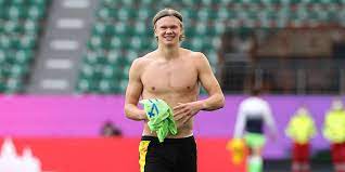 Aug 12, 2021 · seit den siebzigern ist jürgen drews in der musikbranche erfolgreich. Haaland Berater Sorgt Wieder Fur Stunk Was Erling Sagt Interessiert Mich Nicht Mopo