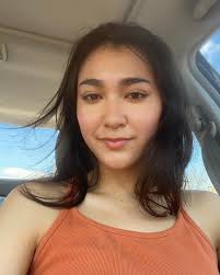 Hi! I'm looking to find a place to live till the summer. My budget is  500-700 but I can be a little flexible. I am 22 years old and am graduating  from