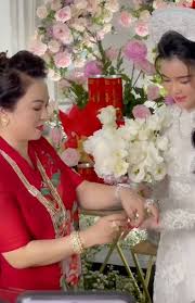 Ông dũng đã lèo lái công ty thành doanh nghiệp kinh doanh xuất nhập khẩu hàng đầu của địa phương. Nhan Sáº¯c Ä'á»i ThÆ°á»ng Cá»§a Con Dau Ong DÅ©ng Lo Voi