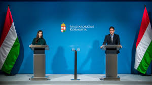A kormány legutóbbi döntéseiről számolnak be az élő tájékoztatón. Kormanyinfo 2020 December 22 Youtube