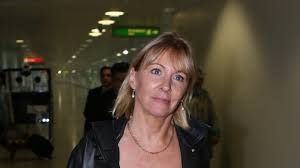 Последние твиты от nadine dorries 🇬🇧#stayalert (@nadinedorries). Health Minister Nadine Dorries Becomes First Mp To Test Positive For Coronavirus Itv News