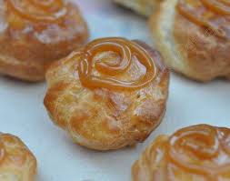 Eclair Ou Chou Au Caramel Beurre Sale Dans La Cuisine D Audinette Caramel Au Beurre Sale Gateau Caramel Beurre Sale Caramel