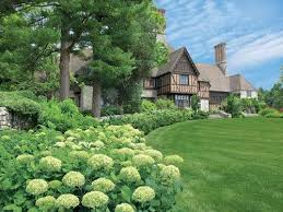 Well Manicured Greenwich English Garden English Garden Design English Garden Garden Design