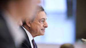 Zwischen 2011 und 2019 war er präsident der europäischen zentralbank (ezb). Ezb Chef Draghi Fordert Vollendung Der Eu Bankenunion Euractiv De