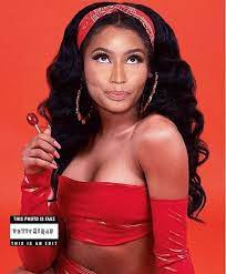 She's rocking a red bodysuit with a long sheer overlay making for a gorgeous red gown while posing nicki minaj loves her high fashion and she's slaying it yet again in a gorgeous bright red gown. Pin Ê™Ê™ÊÉ¢Ê€ÊŸ Fond D Ecran Nicki Minaj Celebrations Photographie Glamour