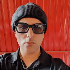 Learner for Life¡ Absolute Beginner¡ Coffee and Matcha Tea Lover¡ Basset  Hound Lover¡