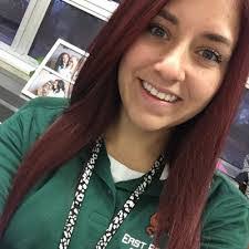 Lauren Leclair's Instagram, Twitter & Facebook