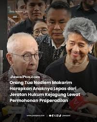 Polres Metro Jakarta Utara masih mengembangkan kasus penyebaran video dan  foto porno perempuan berinisial ARP oleh mantan kekasihnya, DJ East Black  alias Ahmad Risaldi Suat. Sebelum peristiwa itu terjadi, pelaku ternyata  sudah