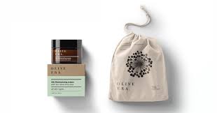 Glass jars are used for anything from those that make jam at home, honey, home baking to wedding bomboniers and desserts. Inspirational Cosmetic Packaging Ideas Sufio