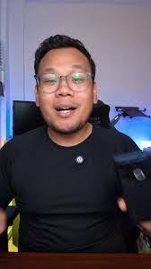 Hector Frias's Instagram, Twitter & Facebook