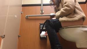Toilet Voyeur: Sneaky understall pee voyeur - ThisVid.com