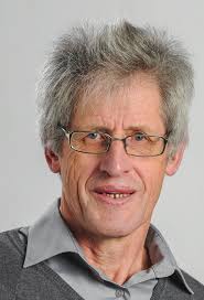 Wie man dicke Bretter bohrt zum Nutzen der Gemeinschaft. ich vor: en.