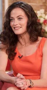 Lara Pulver