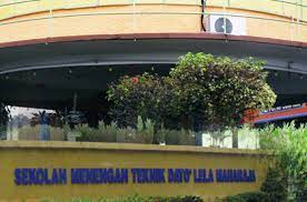 Graduan kolej vokasional berpeluang untuk ke ipta, ipts, dan institut latihan kemahiran awam dan swasta, atau terus ke alam pekerjaan. Kolej Vokasional Dato Lela Maharaja Mycompass