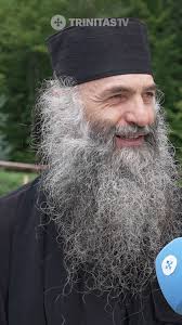 Pentru mulți dintre noi, Biserica înseamnă acasă, pentru că aici simțim  iubirea nemăsurată dăruită de Cel de Sus, iar în brațele lui Dumnezeu ne  odihnim cel mai bine. Pentru locuitorii cartierului bucureștean