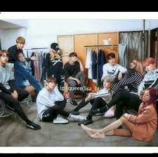 Tell the story about bangtan's life through their chat. Blackbangtan Story Liskook Taennie Jinsoo Jirose Posts Facebook