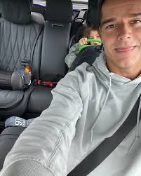 Boricua Style en todo su apogeo @ricky_martin ❣️🔥🔥☄️☄️☄️