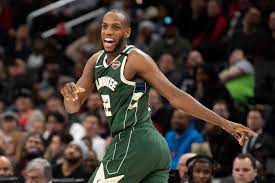 Middleton never appears rattled when things don't go his way or overexcited when he's rolling. 13 Khris Middleton Milwaukee Bucks 33 051 724 Marca English