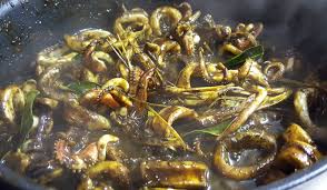 Berikut adalah cara menyediakan sotong masak hitam. Dapur Kota Singa Sotong Masak Hitam