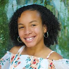 Who are good photographers for family photos in September or October?