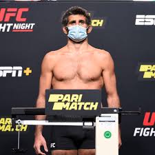 Watch some of his top knockouts and submissions. Ufc Vegas 6 Weigh In Results Beneil Dariush Laureano Staropoli Miss Weight Mma Fighting