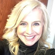 Lori Mcroberts's Instagram, Twitter & Facebook