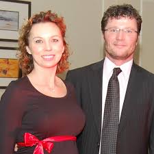 Maybe you would like to learn more about one of these? A Magyar Szinesz Titokban Szakitott Gyermeke Anyjaval 10 Evig Voltak Egyutt Hazai Sztar Femina