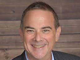 Kelly Ambriz's Instagram, Twitter & Facebook