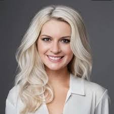 Miranda Minnick's Instagram, Twitter & Facebook