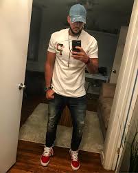 Vans old skool outfit black vans outfit vans outfit men dope outfits trendy outfits tomboy men's fashion fashion outfits. 40 Go To Men S Summer Outfits With Vans Sneaker That Haven T Failed Anyone