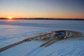 Stay Safe On The Ice Tamar Cottages Houseboats