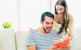 как поздравить мужа с днем рождения если он далеко Kak Originalno Pozdravit Lyubimogo S Dnem Rozhdeniya