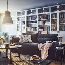 Modulowe Narozne Rozkladanie I Nierozkladane Teraz Z Karta Ikea Family Masz 10 Znizki Na Wszyst Living Room Office Combo Bookcase Bookcase Behind Sofa