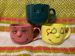 Picked up a job lot of items this week, which included these mugs. I  especially like the 2 Bully ones, not seen them before. May consider moving  them on.