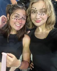 hiiiii! my name is ella woodward-bitzer and i'm from cottage grove,  minnesota (woodbury high school). i'm 100% committed to mnsu and i'm  planning