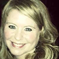 Lisa Valvo's Instagram, Twitter & Facebook