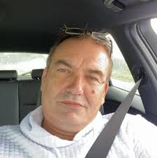 Sad to see a dead swan today,attacked by 2 males apparently 😔 did catch  this mink having a feed though! Circle of life I guess