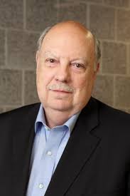 Dick Simpson Receives the 2022 APSA Distinguished Teaching Award -