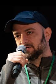 In 'Pushover,' an Online Retailer Demands Satisfaction