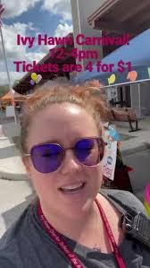 Danielle Suhr's Instagram, Twitter & Facebook