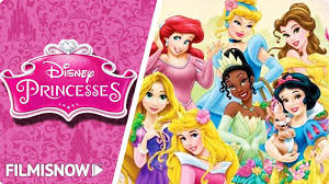 Karena kecantikannya banyak yang terpesona, pada umumnya tubuhnya yang seksi dengan balutan rambut pirang dan coklat. Disney Princesses Who S Your Favorite Princess Youtube