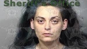 Shannon Stilson's Instagram, Twitter & Facebook