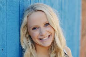 Lindsey Mcgurran's Instagram, Twitter & Facebook