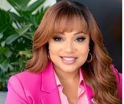 Geraldine Butts's Instagram, Twitter & Facebook