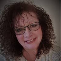 Esther Trotter's Instagram, Twitter & Facebook