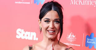 Perry Mayer's Instagram, Twitter & Facebook