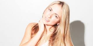 Celebrities with last name: Todd