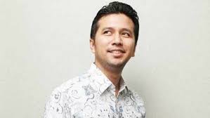 Currently serving east java as vice governor. Begini Perjalanan Emil Dardak Sebelum Jadi Wakil Gubernur Jatim Beritabaik Id